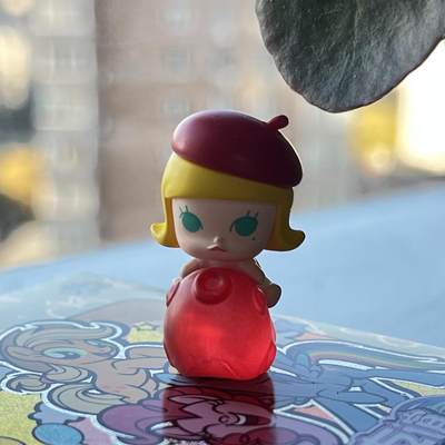 锦色铺子的潮玩拍第六期🌸🌸   - 泡泡玛特  遇见锦鲤系列萌粒 Molly 鸿运锦鲤 尺寸约20mmX35mm