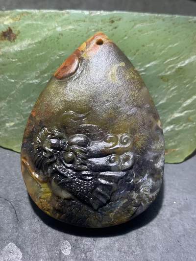 精美亚光冻料战国红玛瑙手工俏色巧雕龙戏珠吊坠（把件）一个！ - 精美亚光冻料战国红玛瑙手工俏色巧雕龙戏珠吊坠（把件）一个！