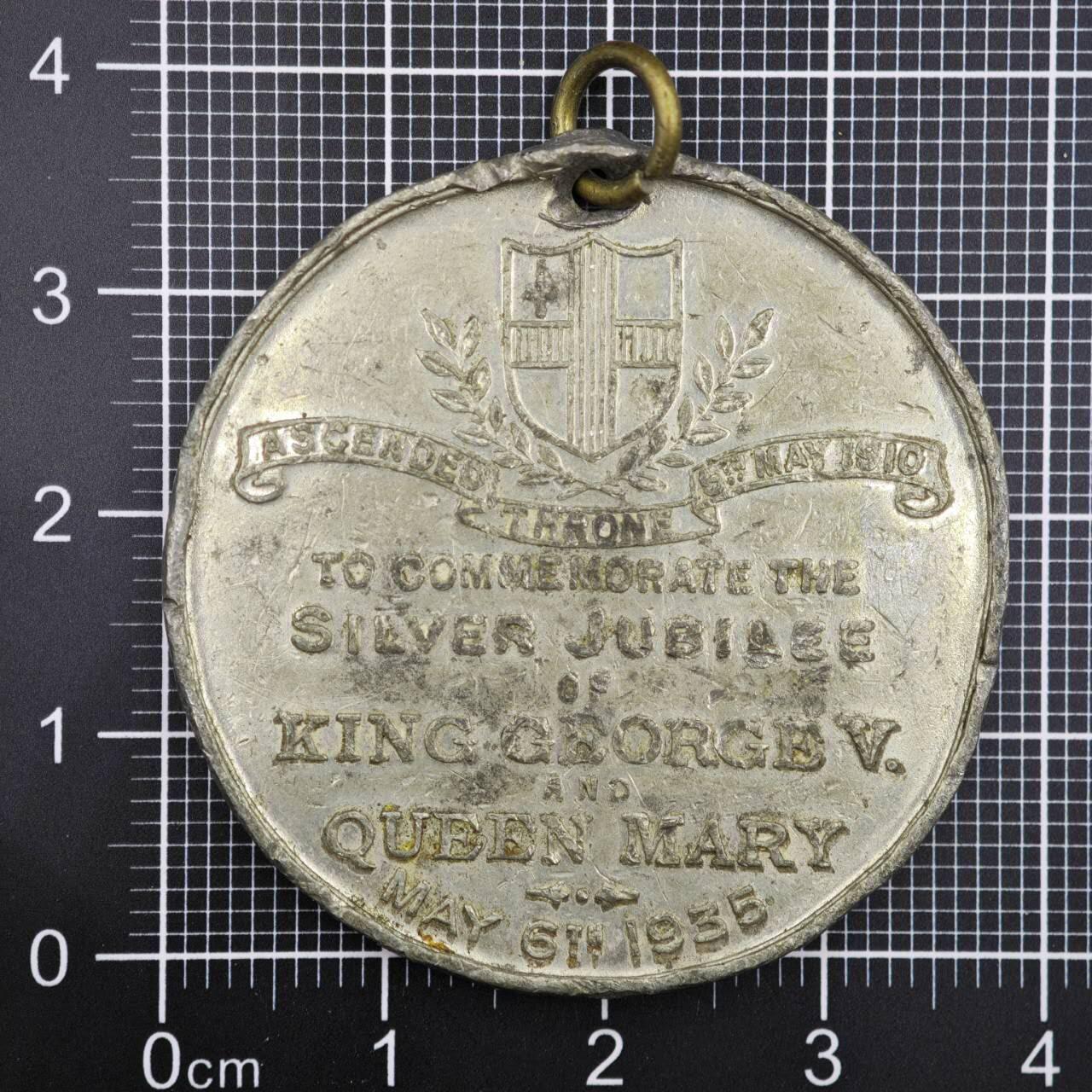 【淘币小摊】限时拍第八百二十三拍  纪念章场  满百包邮可预留两周  周一统一发货   英国1935年乔治五世登基银禧纪念章