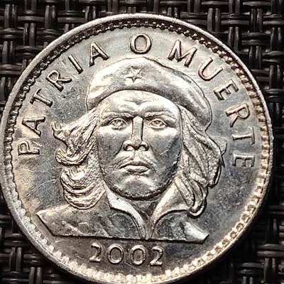 布加迪🐬～世界钱币(上海)🌾第 263 期 /  各国套币和散币 - 古巴🇨🇺 2002年 3比索纪念币 切.格瓦拉头像 镍包钢