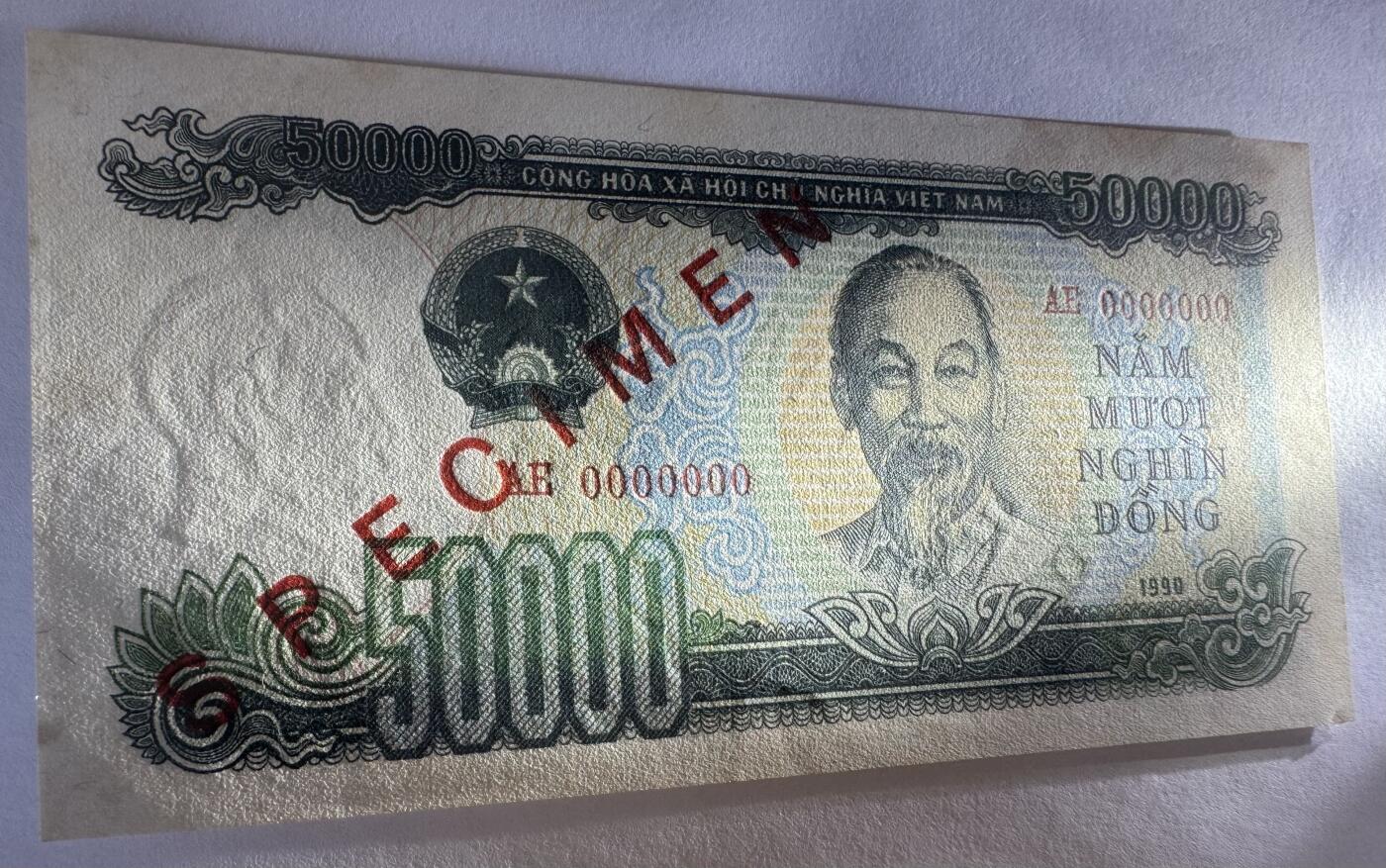 2025第25场（总第225期）：精品测试钞、塑料钞、纪念券、外钞综合场 票样Specimen 越南1990年版50000盾（无折有黄斑、如图）