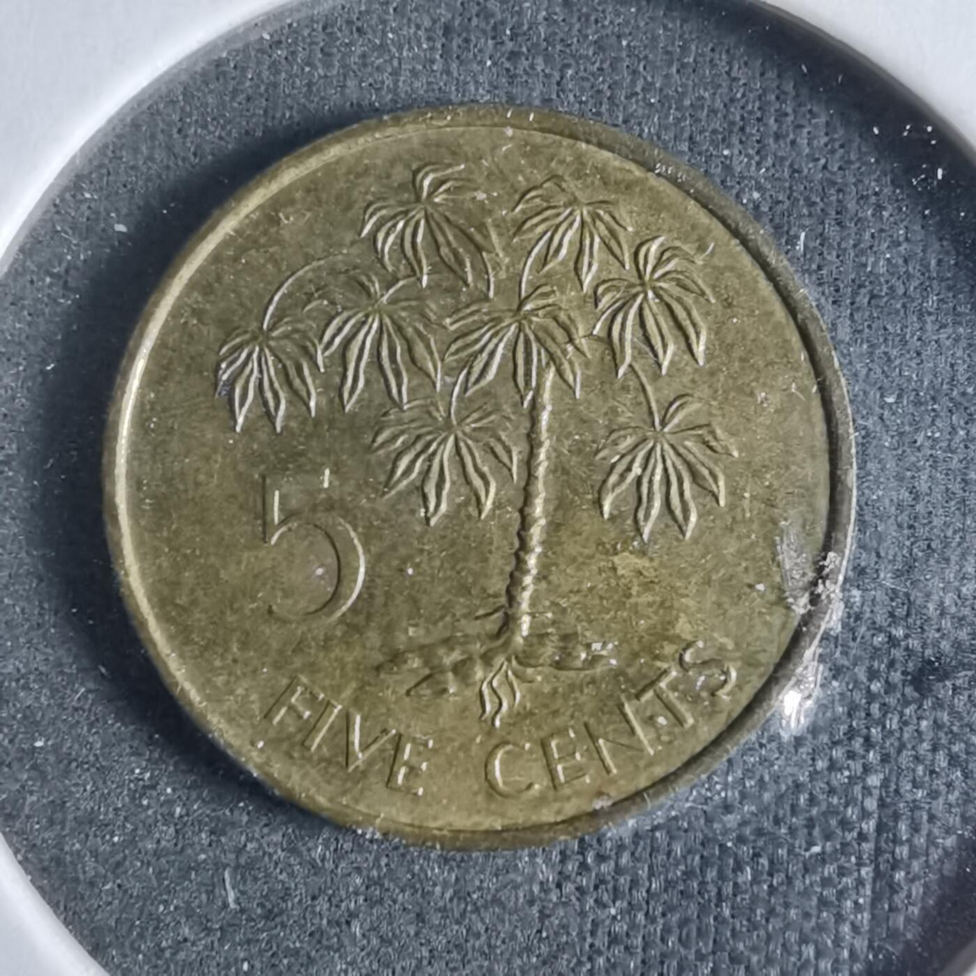 沼泽如烟--第923场 塞舌尔1982年五分