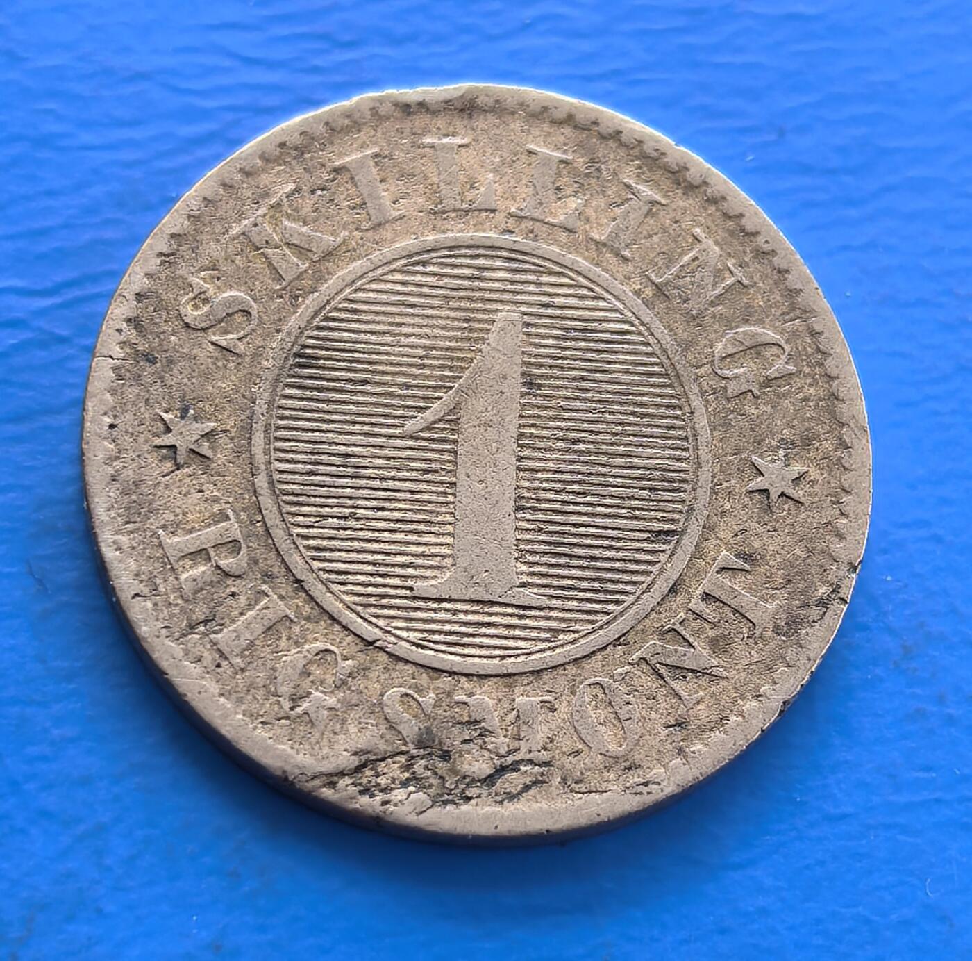 外国优质老铜币银币持续添加中，周六九点倒数截拍，满百包邮，可寄存半年，喜欢朋友微信扫描二维码可直接参拍