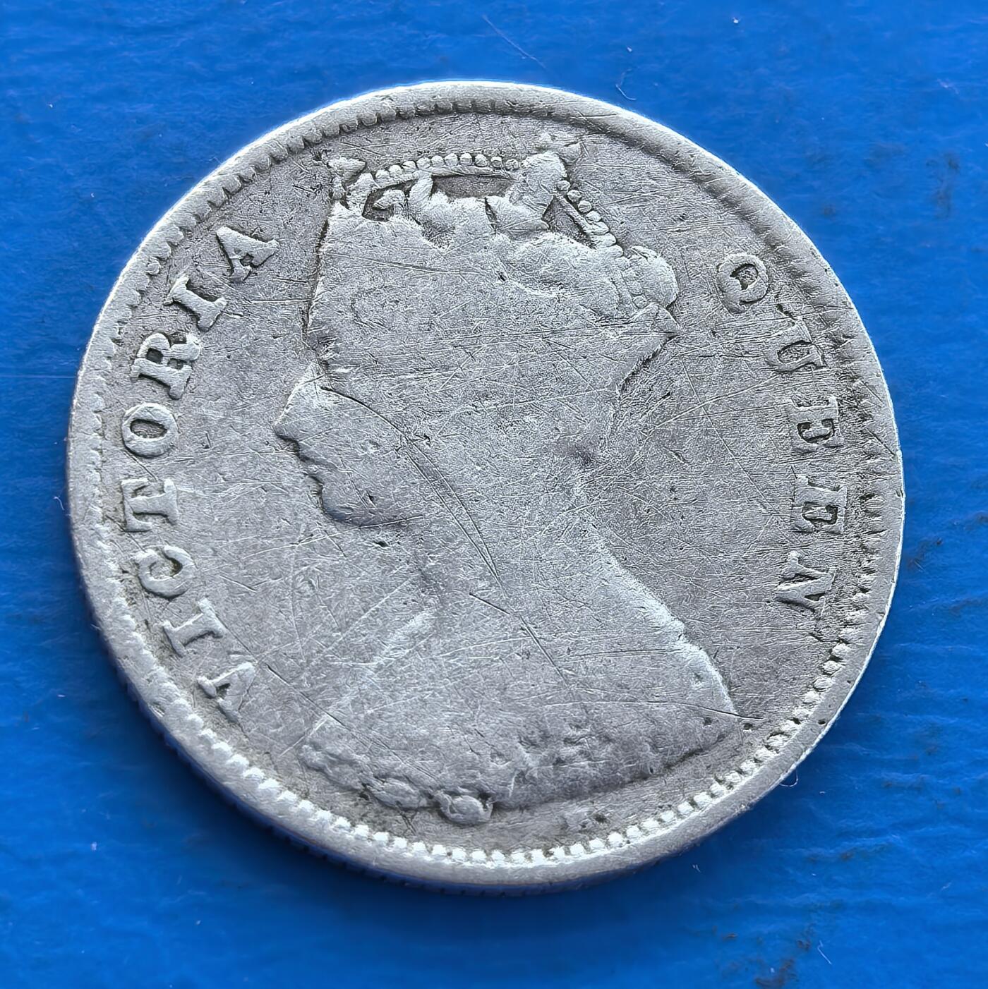 外国优质老铜币银币持续添加中，周六九点倒数截拍，满百包邮，可寄存半年，喜欢朋友微信扫描二维码可直接参拍 香港1891年一毫银币