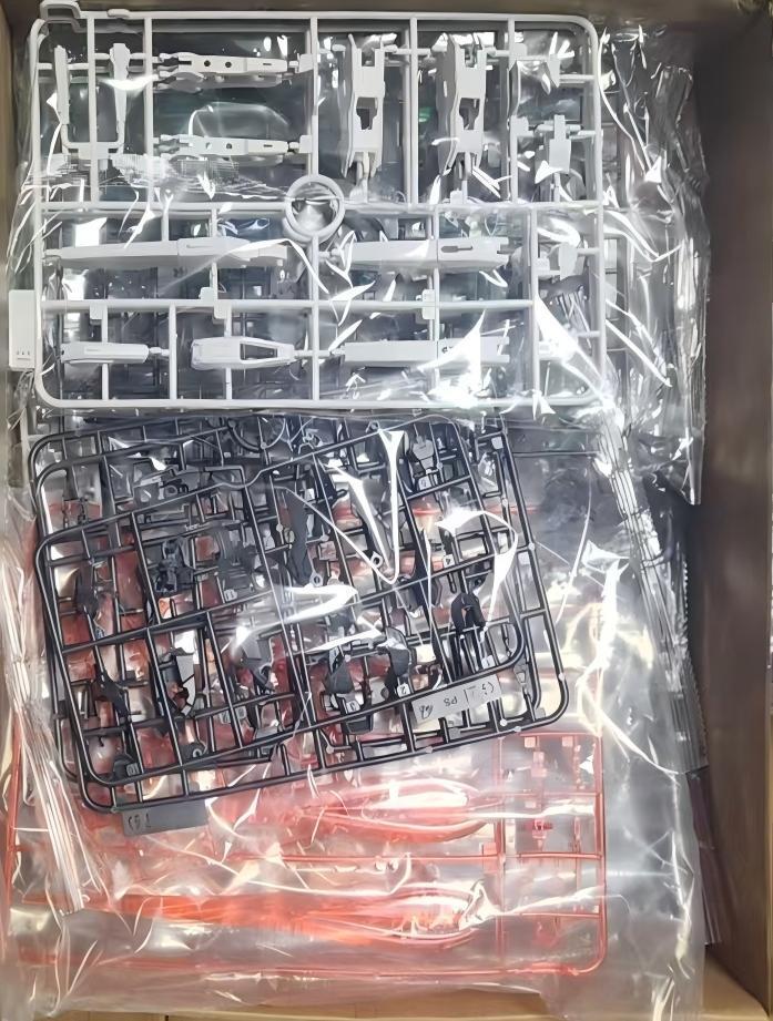 高达手办 初版带特典铁创 1/100 星恒 永恒裁决 合金骨架拼装模型双色外甲，全新未拼装！国创机甲系列，带原装盒说，板件齐全，细节丰富。