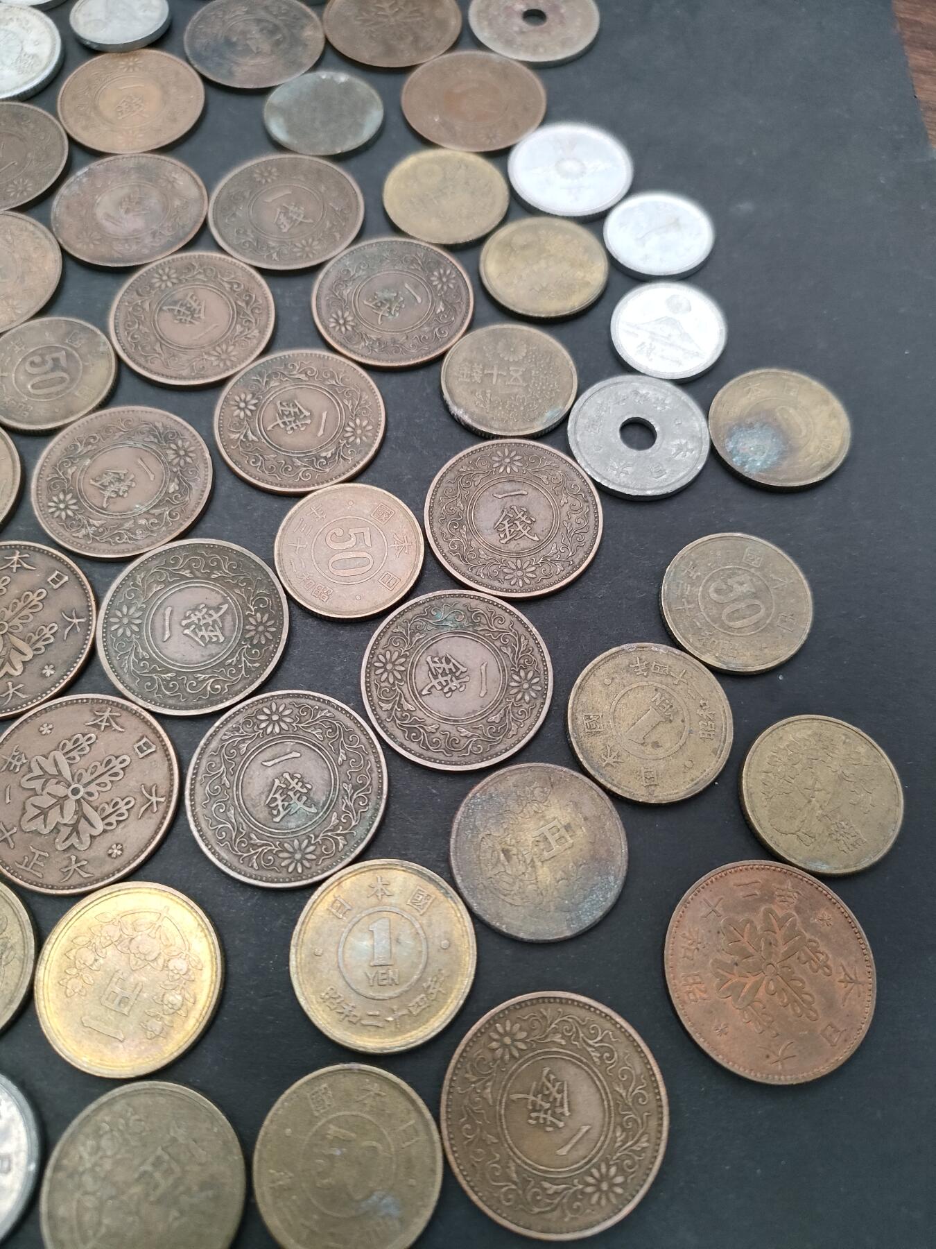 猩哥外币小铺➨【第205场】 钱币60个