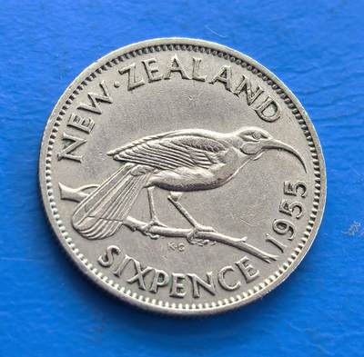 外国优质老铜币银币持续添加中，周六九点倒数截拍，满百包邮，可寄存半年，喜欢朋友微信扫描二维码可直接参拍 - 新西兰1955年6便士