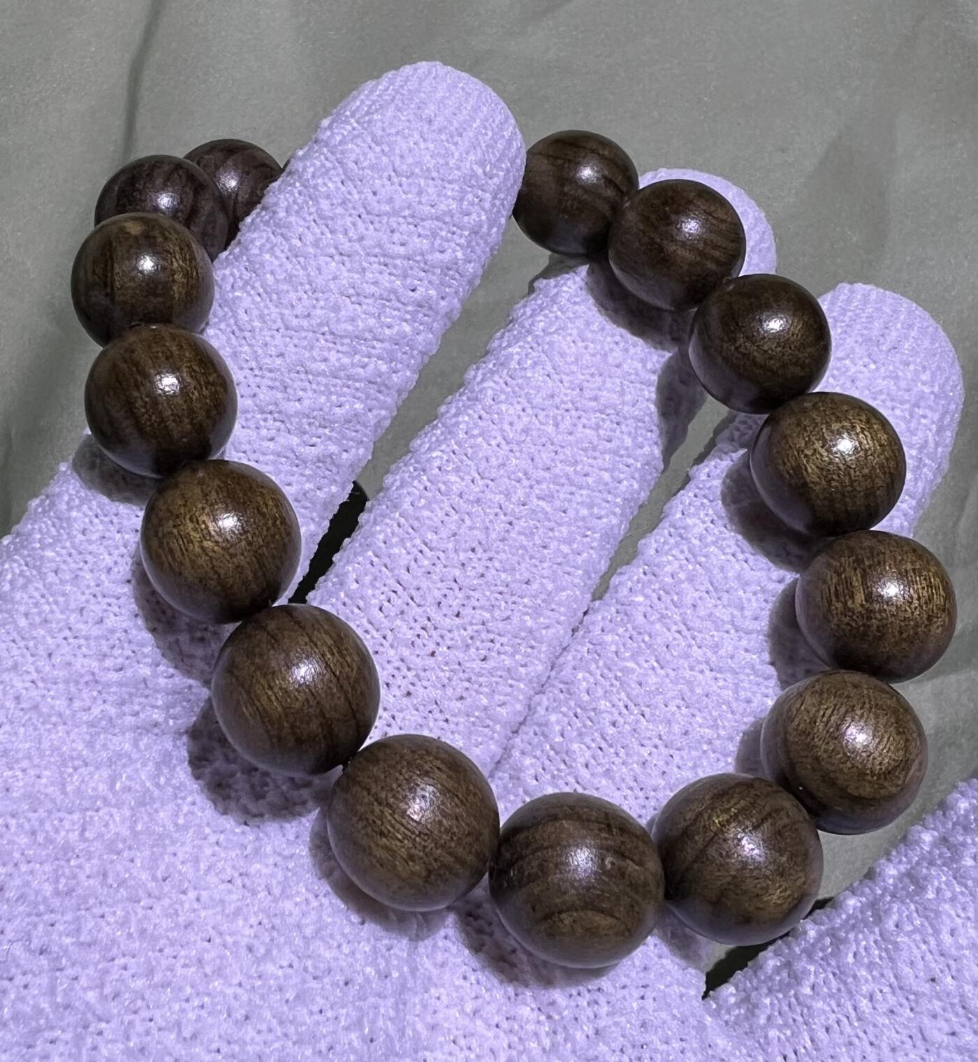 零元拍：金丝楠圆珠珠手串，12MM 金丝满满，满荧光，满手留香