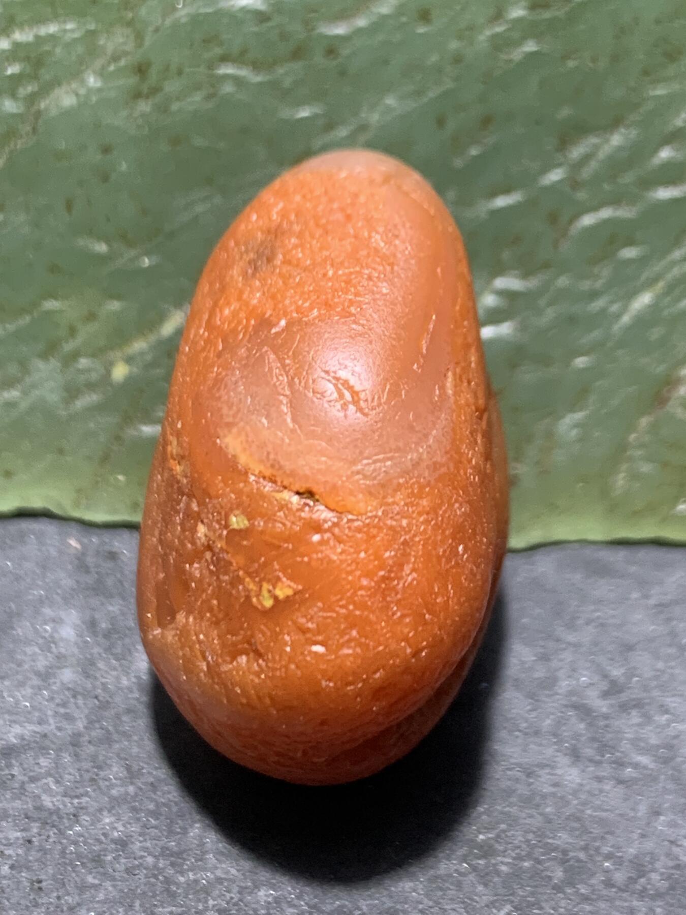 精美水冲籽红白川料南红玛瑙原石一颗，