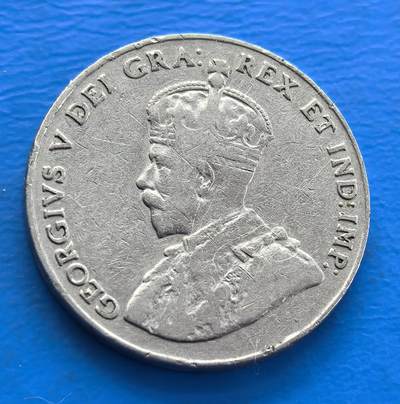 外国优质老铜币银币持续添加中，周六九点倒数截拍，满百包邮，可寄存半年，喜欢朋友微信扫描二维码可直接参拍 - 加拿大1929年双叶5分