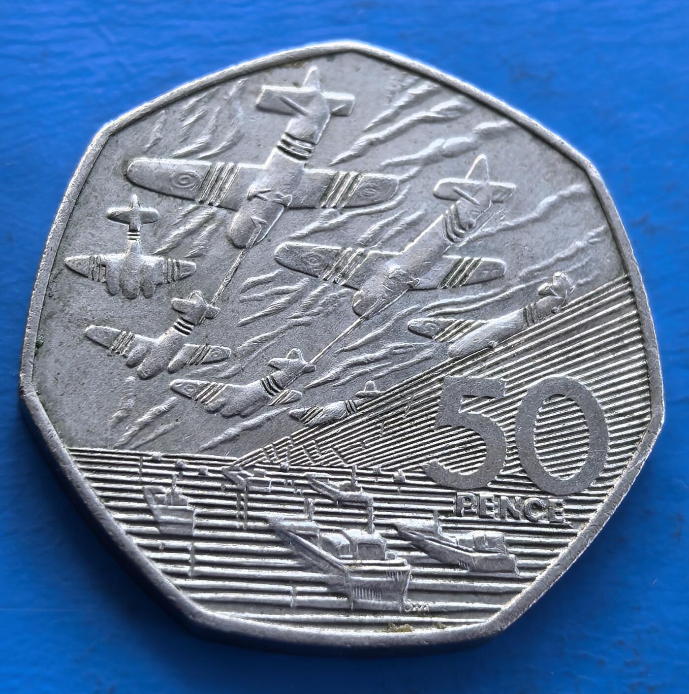 外国优质老铜币银币持续添加中，周六九点倒数截拍，满百包邮，可寄存半年，喜欢朋友微信扫描二维码可直接参拍 英国诺曼底登陆纪念币