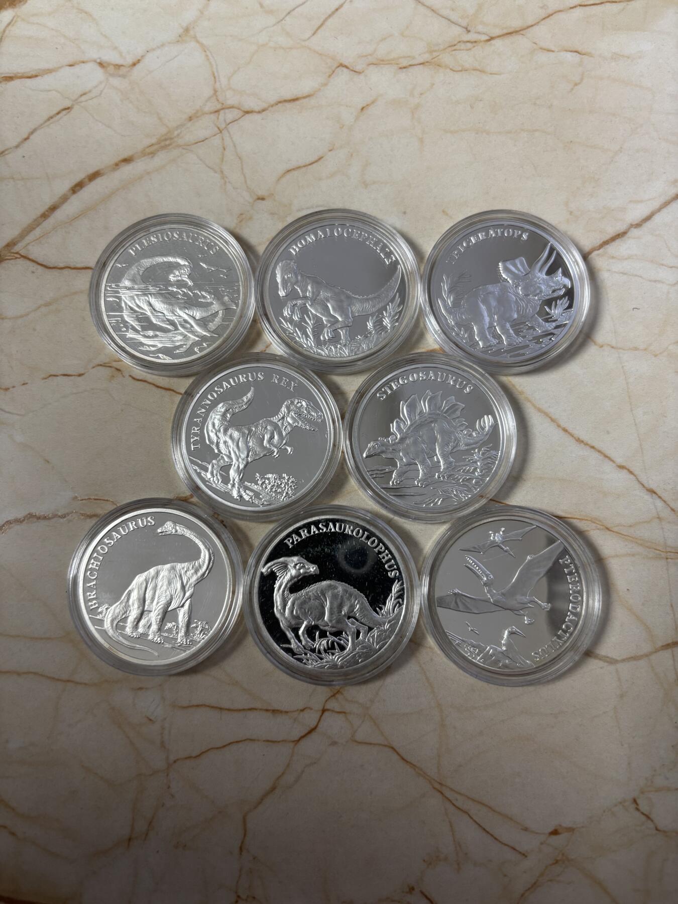 第185期拍卖 波兰2009年恐龙精制纪念银章8枚套原盒证，华沙造币厂 925银，14.14g*8 发行量15000套