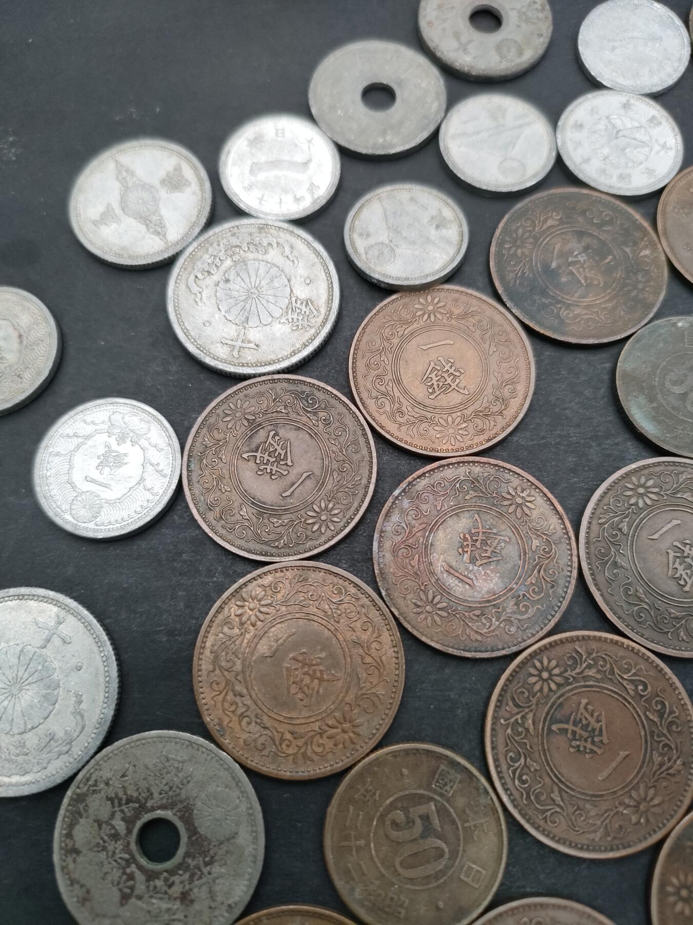 猩哥外币小铺➨【第205场】 钱币60个