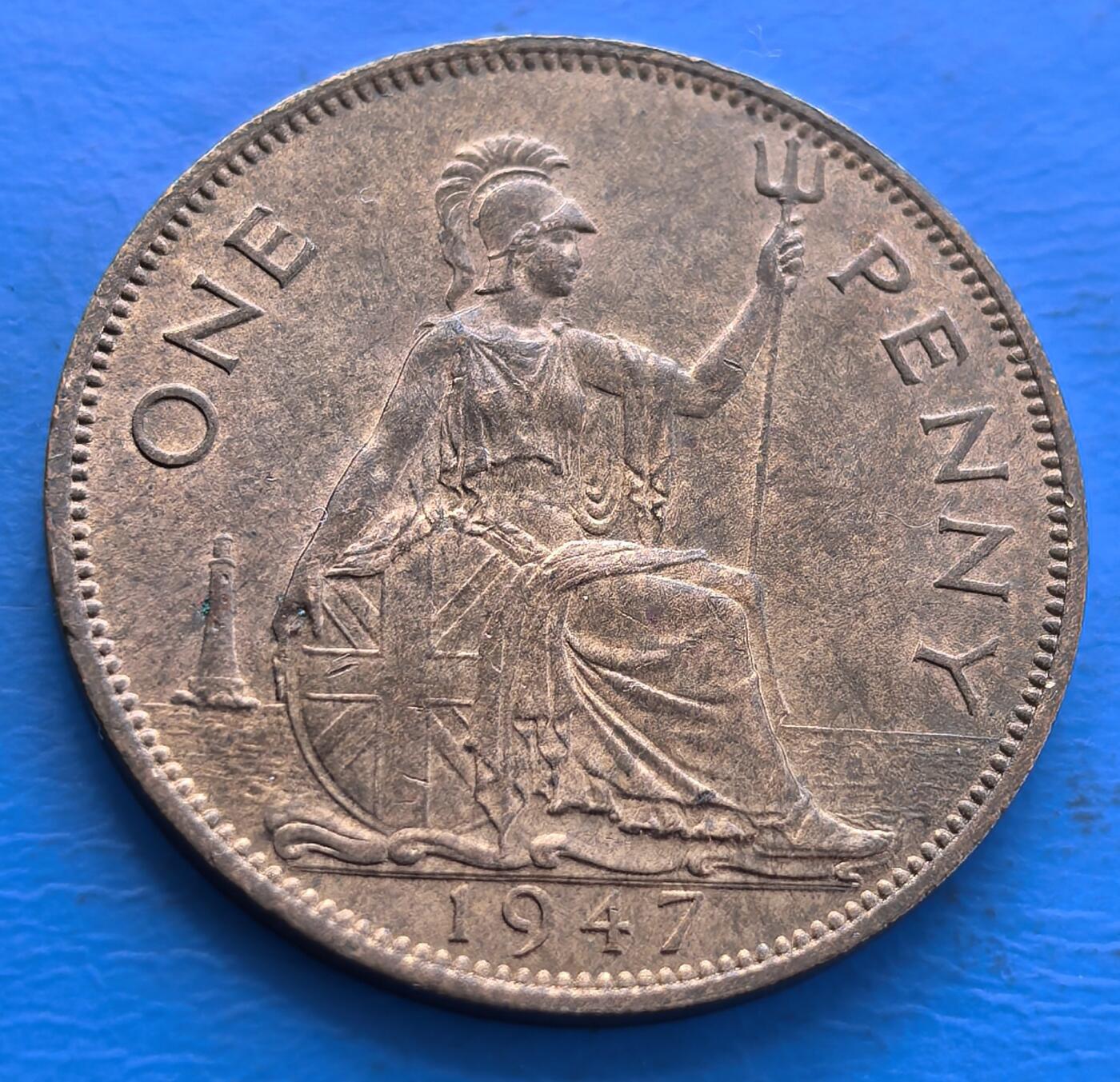 外国优质老铜币银币持续添加中，周六九点倒数截拍，满百包邮，可寄存半年，喜欢朋友微信扫描二维码可直接参拍 原光英国1947年大便士