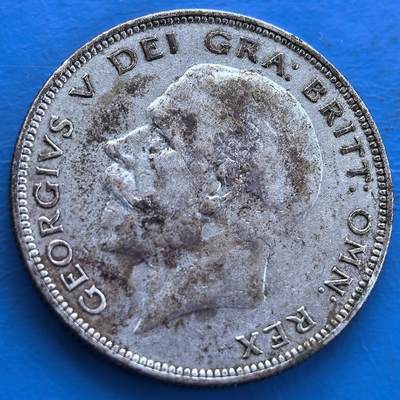 外国优质老铜币银币持续添加中，周六九点倒数截拍，满百包邮，可寄存半年，喜欢朋友微信扫描二维码可直接参拍 - 英国1936年半克朗银币