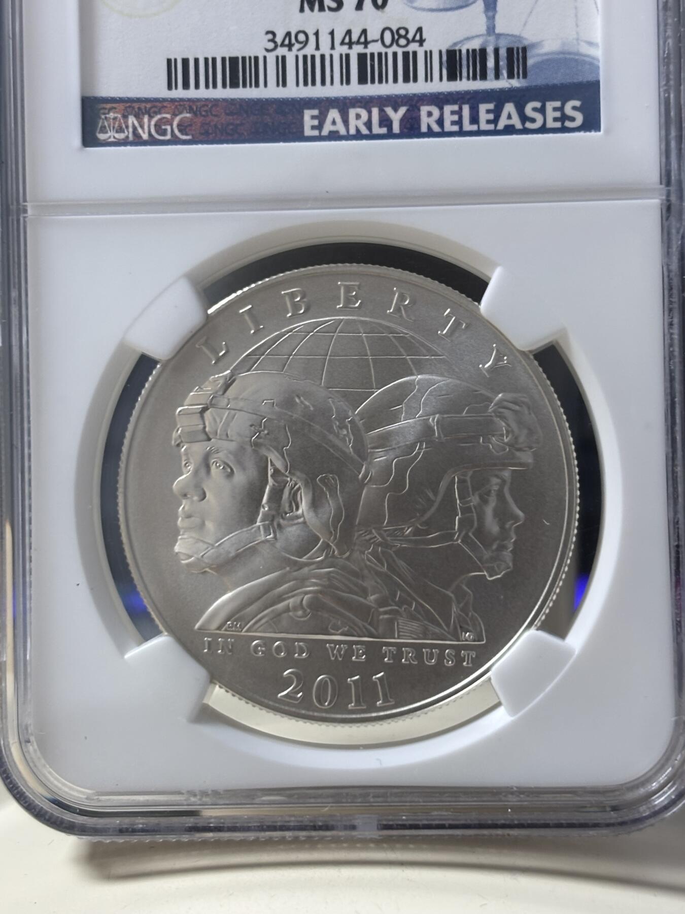 第185期拍卖 美国2011年美国陆军1美元磨砂版纪念银币NGCMS70，900银，26.72克，