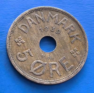 外国优质老铜币银币持续添加中，周六九点倒数截拍，满百包邮，可寄存半年，喜欢朋友微信扫描二维码可直接参拍 - 丹麦1939年5欧尔