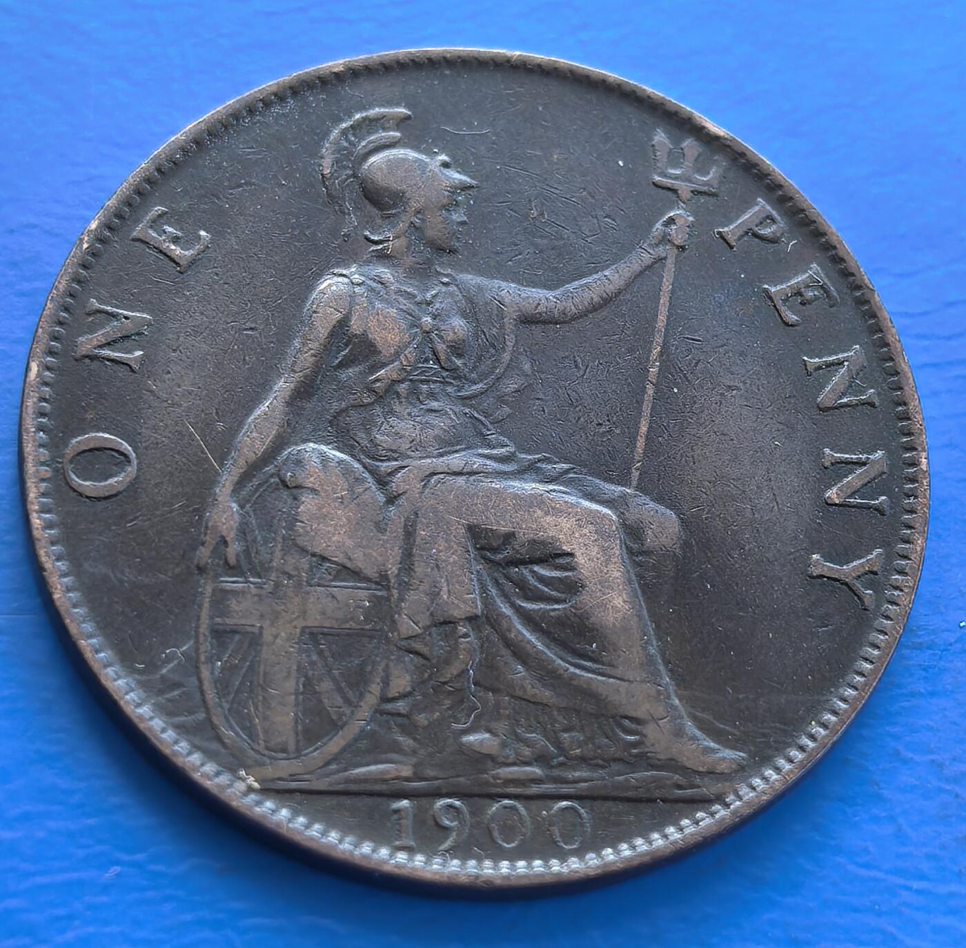 外国优质老铜币银币持续添加中，周六九点倒数截拍，满百包邮，可寄存半年，喜欢朋友微信扫描二维码可直接参拍 英国1900年大便士