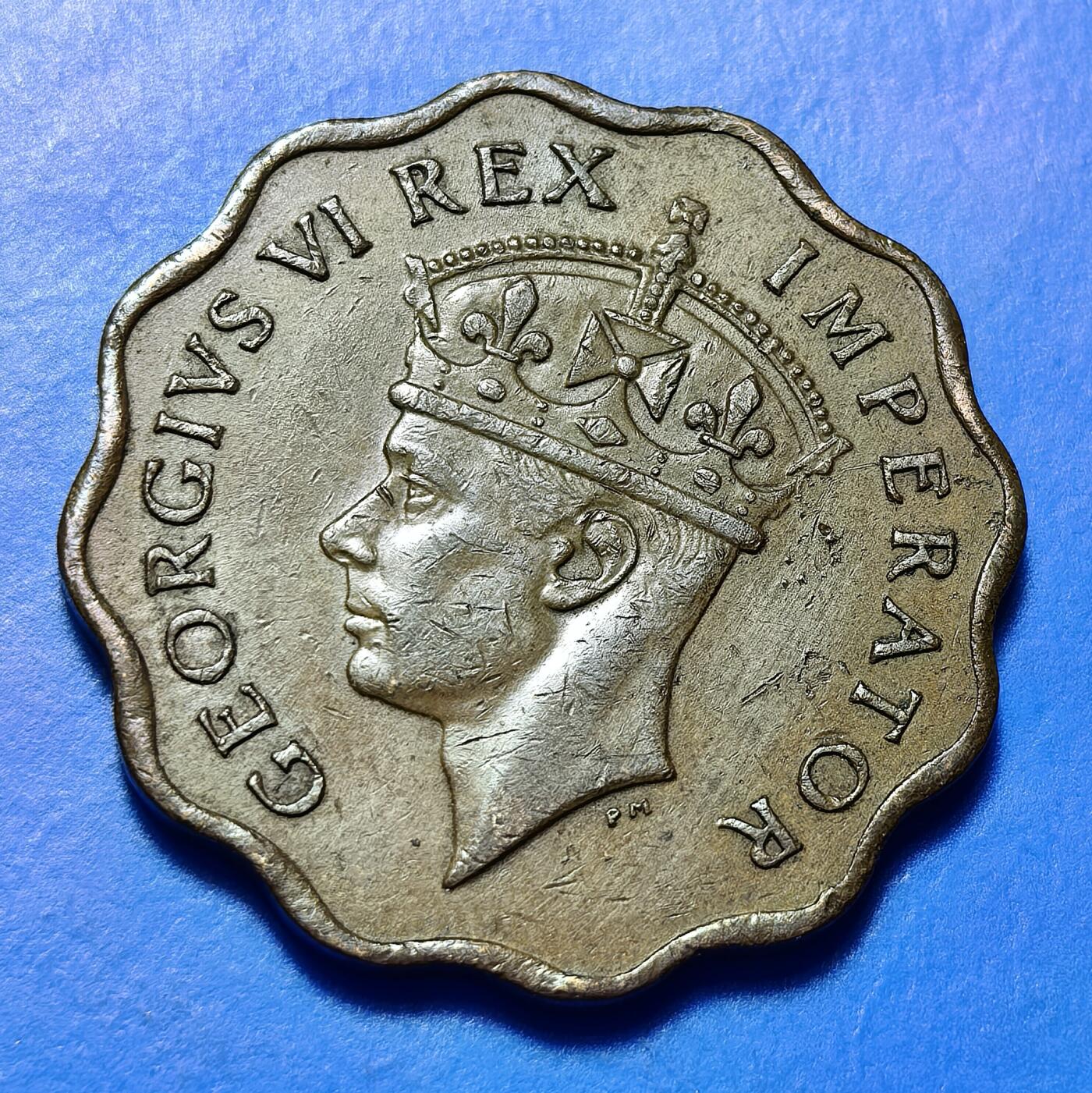 外国优质老铜币银币持续添加中，周六九点倒数截拍，满百包邮，可寄存半年，喜欢朋友微信扫描二维码可直接参拍 英属塞浦路斯1944年1皮阿斯特