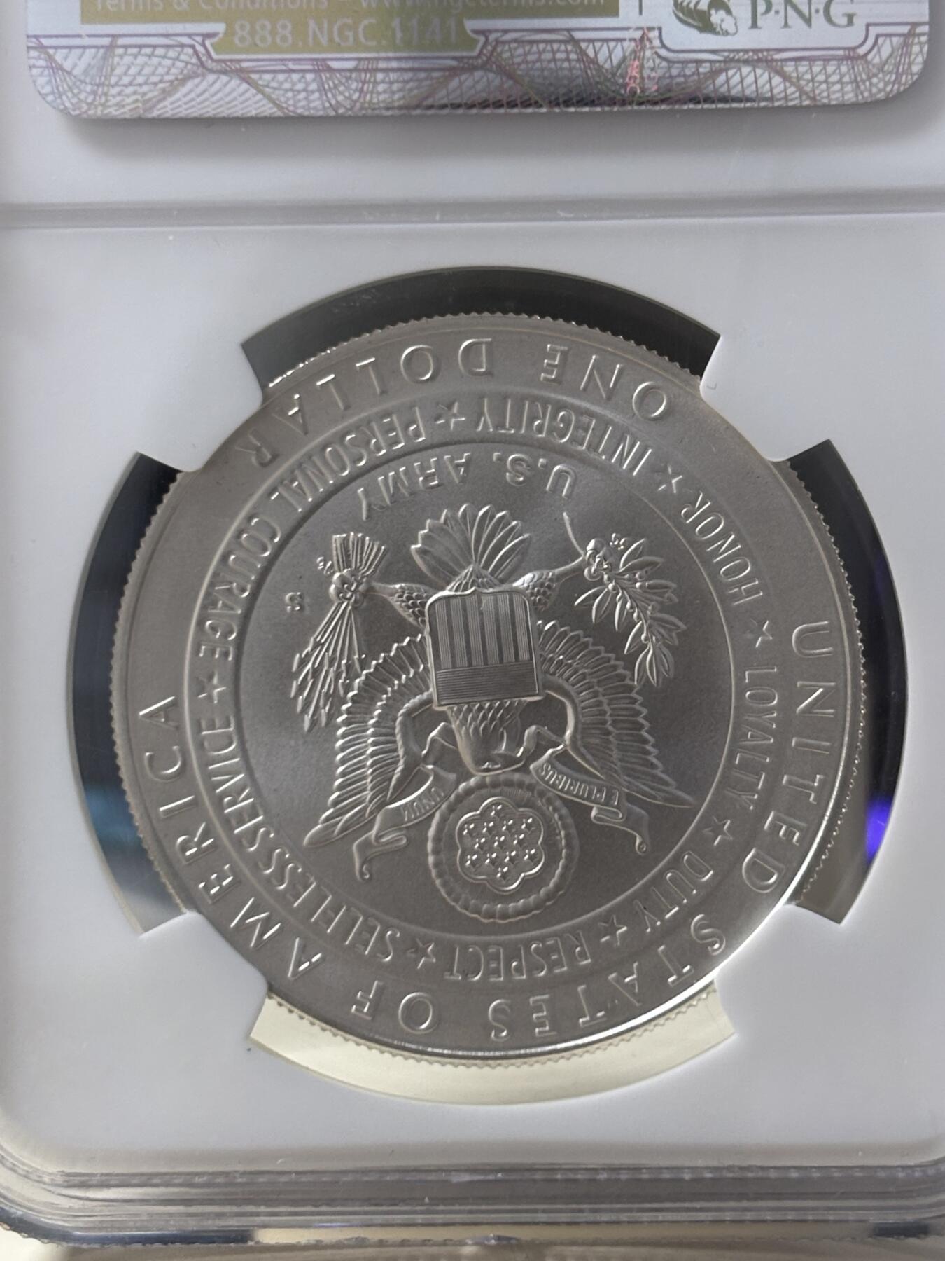 第185期拍卖 美国2011年美国陆军1美元磨砂版纪念银币NGCMS70，900银，26.72克，