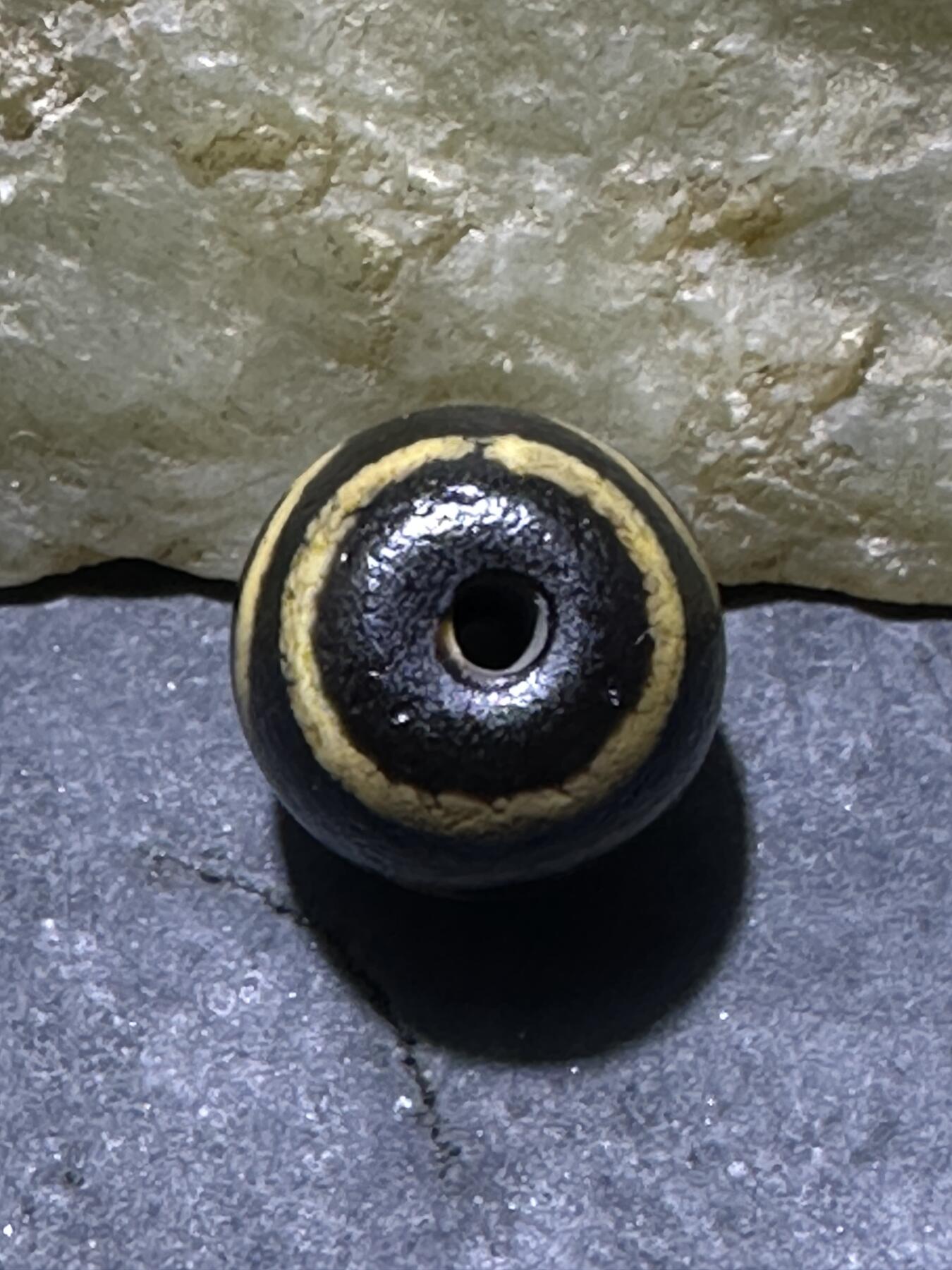 仅此一颗，精品藏传金钱钩玛瑙天珠一颗