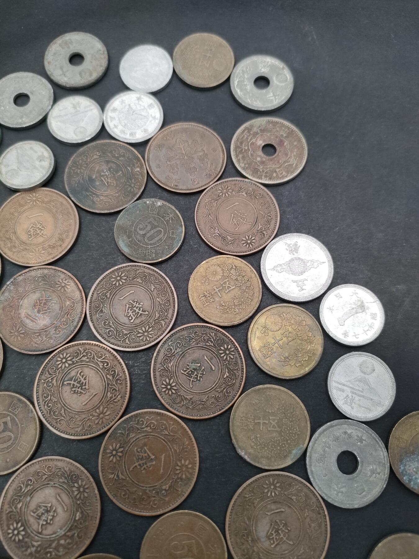 猩哥外币小铺➨【第205场】 钱币60个