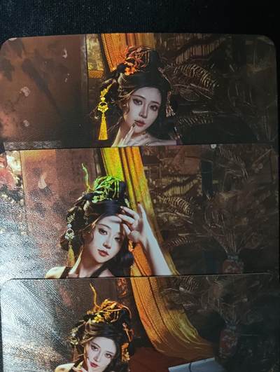 花开卡拍第53期（12月28号周日截拍，品控勿拍!!!拍品不寄存，运费5元，自制卡难免瑕疵，可能存在轻微撞角爆边等出厂瑕疵，品控介意勿拍！） - 墨卡文创 cos卡 艺术卡彩闪 3张