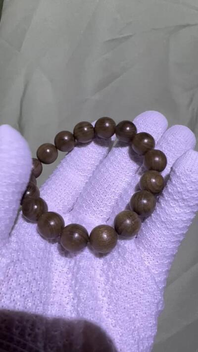 零元拍：金丝楠圆珠珠手串，12MM 金丝满满，满荧光，满手留香