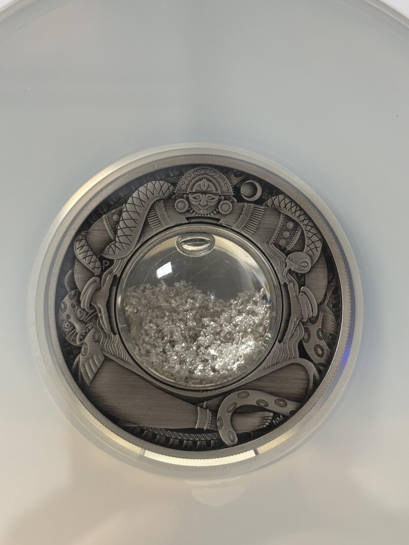 第185期拍卖 图瓦卢2021年月亮眼泪镶嵌银颗粒2盎司仿古银币NGC-MS70首无原盒证书，9999银，发行量2500枚