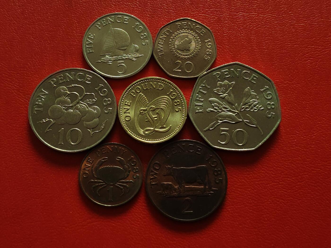 【云涧收藏】第八十二场 根西1985年7枚套，1、2便士氧化