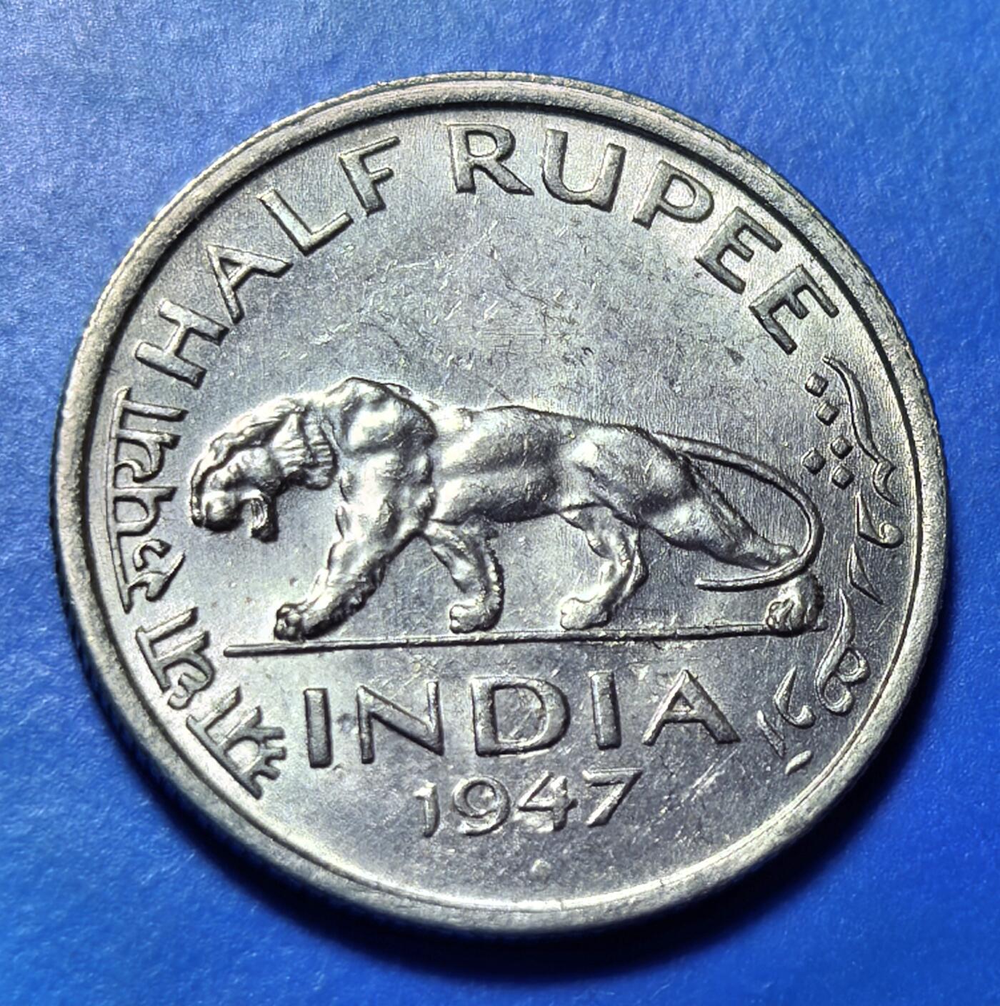 外国优质老铜币银币持续添加中，周六九点倒数截拍，满百包邮，可寄存半年，喜欢朋友微信扫描二维码可直接参拍