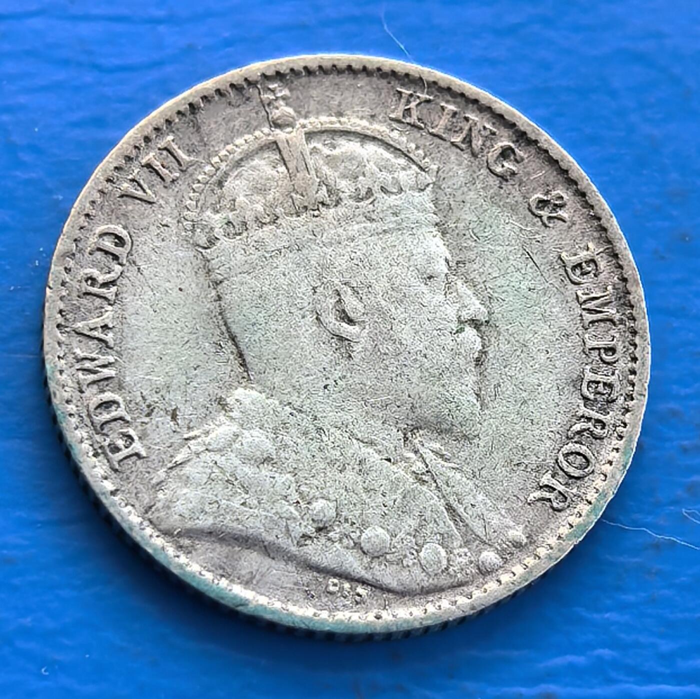 外国优质老铜币银币持续添加中，周六九点倒数截拍，满百包邮，可寄存半年，喜欢朋友微信扫描二维码可直接参拍 少见海峡1910年5分银币