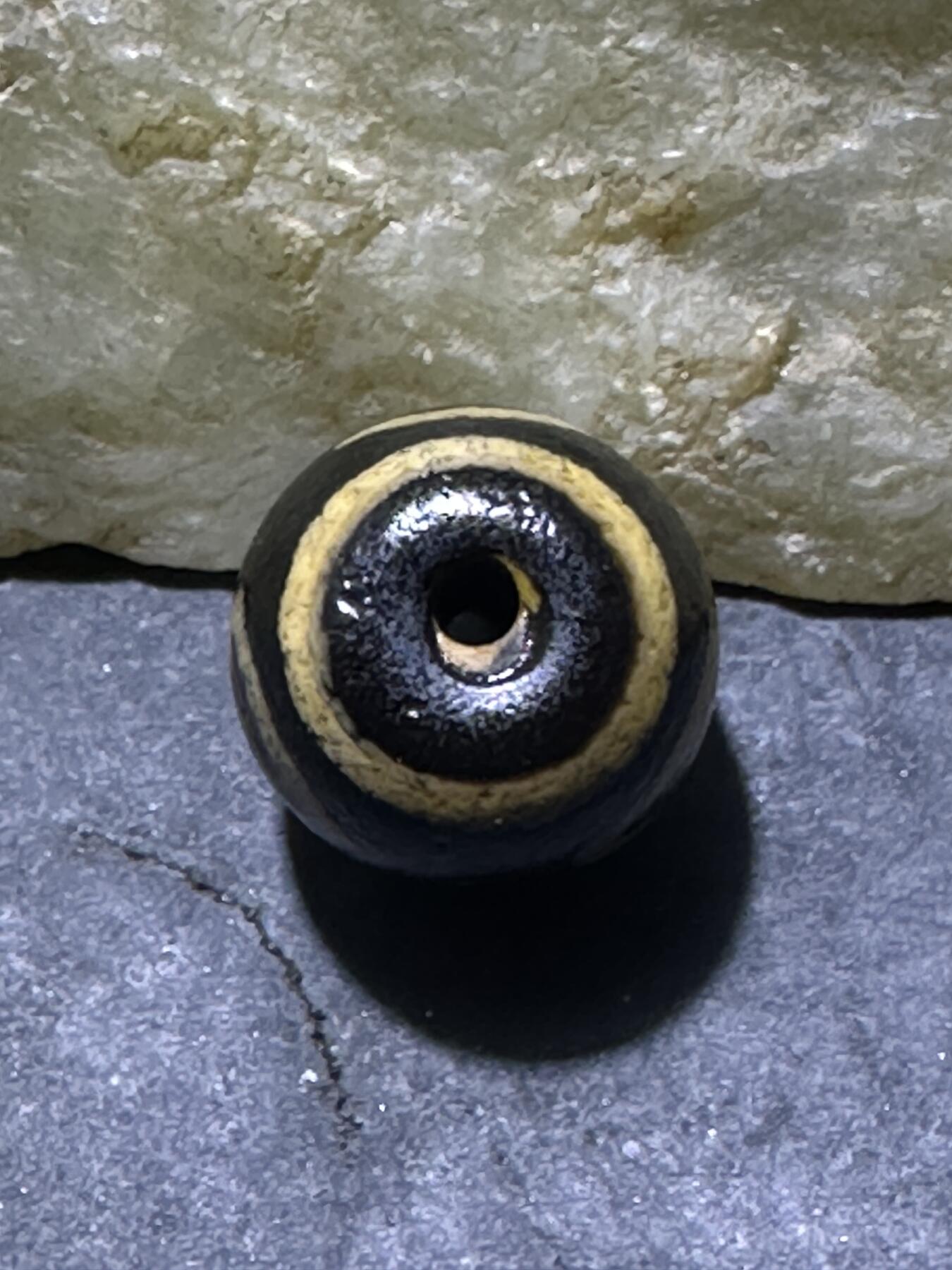 仅此一颗，精品藏传金钱钩玛瑙天珠一颗