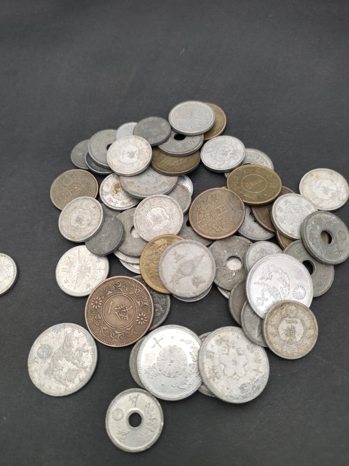 猩哥外币小铺➨【第205场】 钱币50个