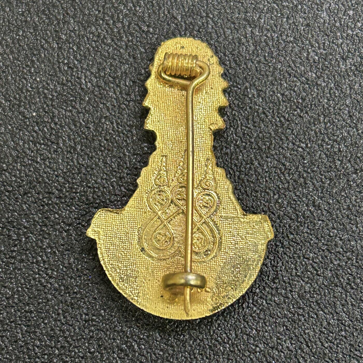 西秦中古拍卖第六十九期 泰国 泰皇拉玛五世皇家纪念胸针 朱拉隆功大帝纪念章