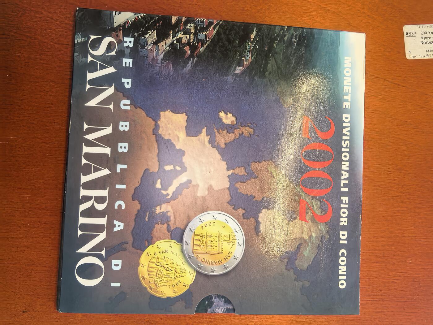 长老汇蛇年精选第八十场拍卖 2002圣马力诺8枚套欧元，卡装，有污迹，克书275美金