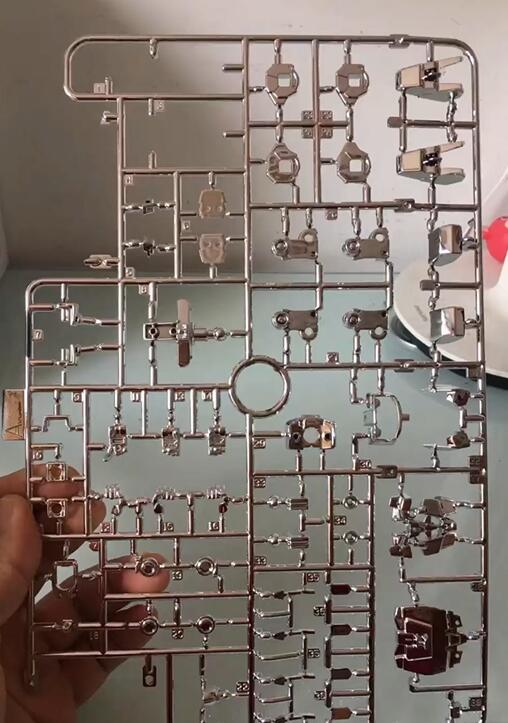 高达手办 国产高达全装备独角兽黄金电镀少3个盾牌 未拼装