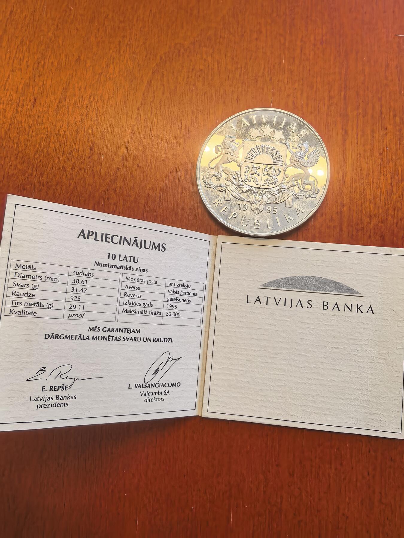 长老汇蛇年精选第八十场拍卖 1995拉脱维亚航海史10拉特精制银币，1盎司925银，瑞士造币厂出品，带证书
