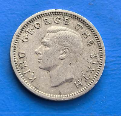 外国优质老铜币银币持续添加中，周六九点倒数截拍，满百包邮，可寄存半年，喜欢朋友微信扫描二维码可直接参拍 - 新西兰1952年沙锤3便士