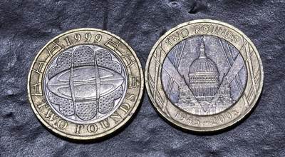 北京马甸外国币专卖第147期，外国币，中国机制银元，中国早期纪念币专场，陆续上拍，欢迎关注 - 英国2005年2镑双色纪念币，二战胜利60周年纪念和1999 英国双色2镑橄榄球纪念币