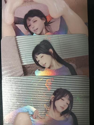 花开卡拍第53期（12月28号周日截拍，品控勿拍!!!拍品不寄存，运费5元，自制卡难免瑕疵，可能存在轻微撞角爆边等出厂瑕疵，品控介意勿拍！） - 墨卡文创 cos卡 彩闪 3张