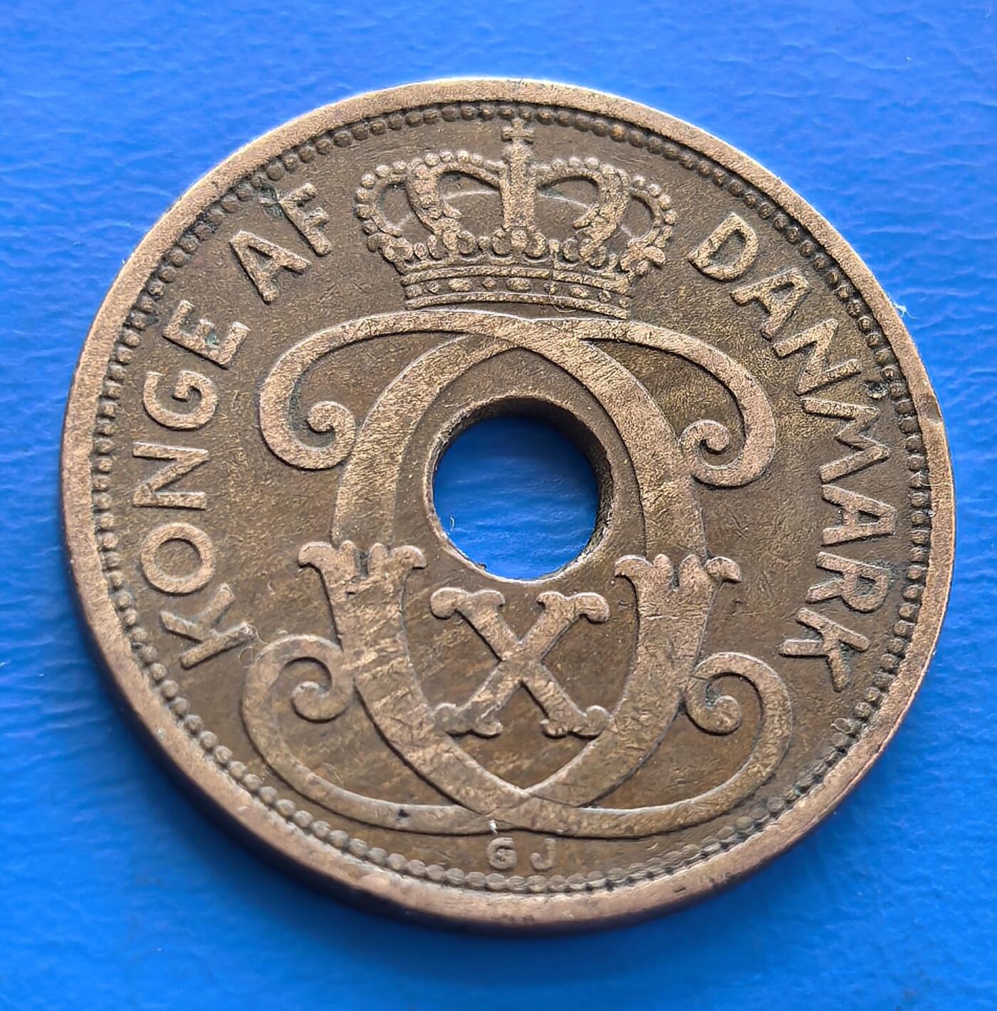 外国优质老铜币银币持续添加中，周六九点倒数截拍，满百包邮，可寄存半年，喜欢朋友微信扫描二维码可直接参拍 丹麦1929年5欧尔