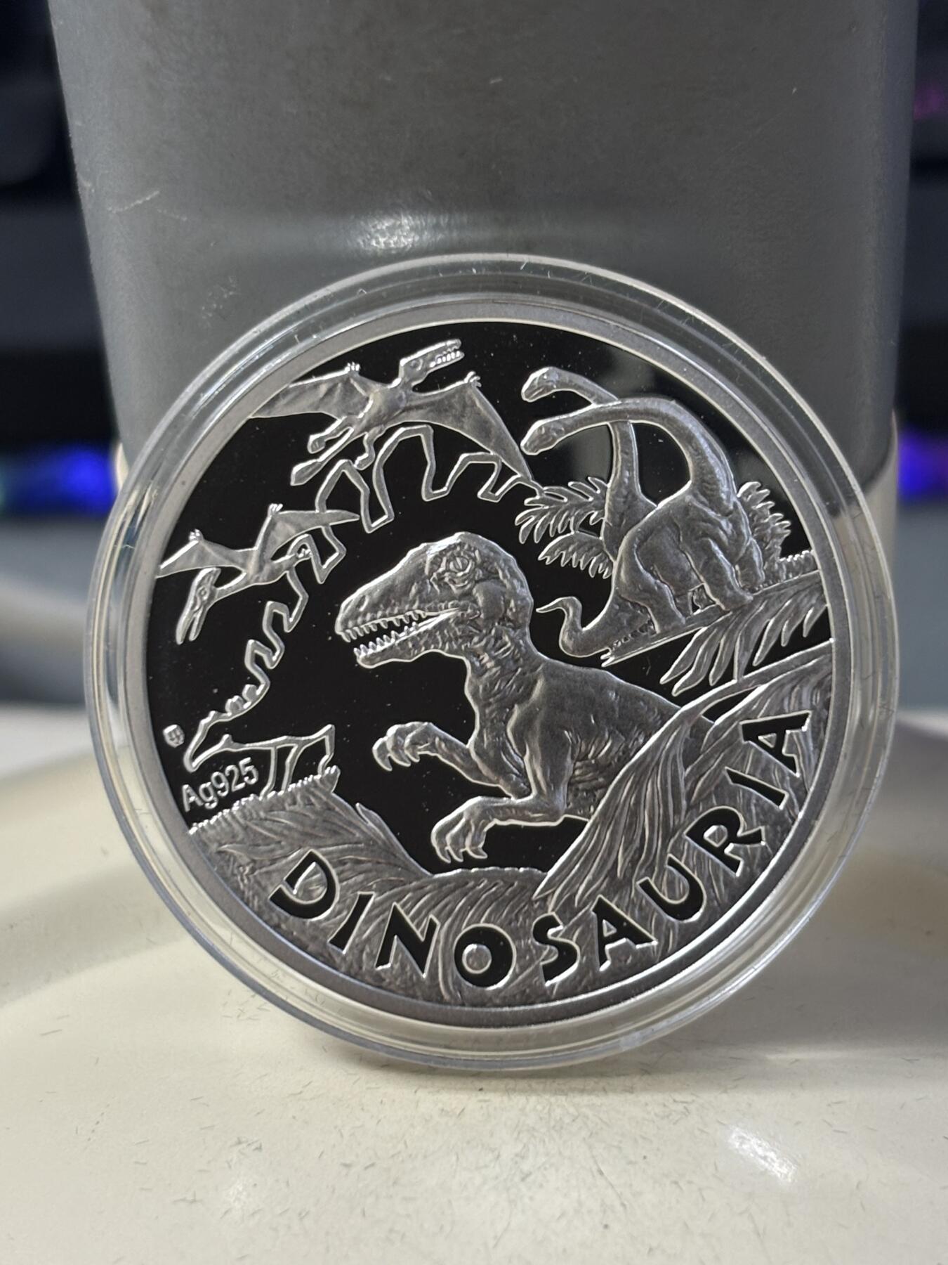 第185期拍卖 波兰2009年恐龙精制纪念银章8枚套原盒证，华沙造币厂 925银，14.14g*8 发行量15000套
