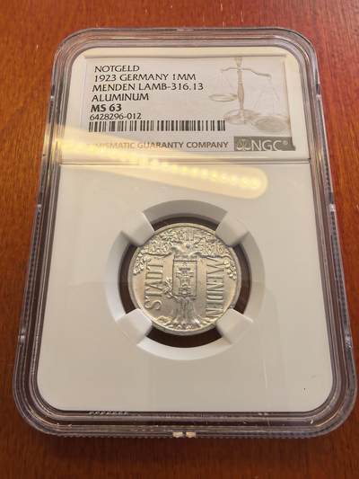 长老汇蛇年精选第八十场拍卖 - 1923 德紧门肯1百万马克铝币，NGC MS63