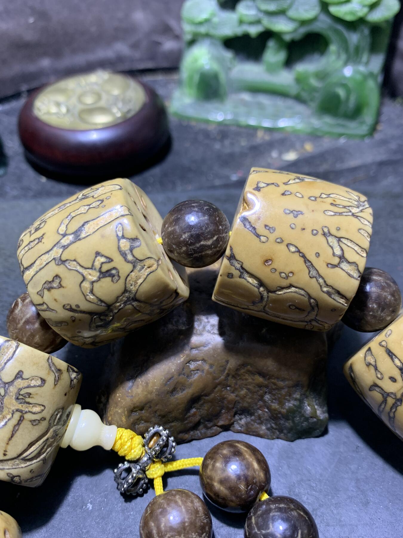 精美千眼菩提大手持一条！