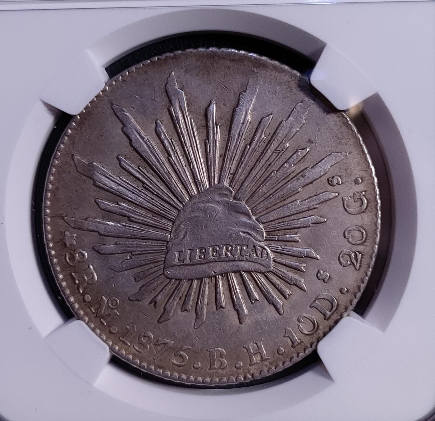 1875年墨西哥8瑞尔花边鹰洋 NGC AU评级币
