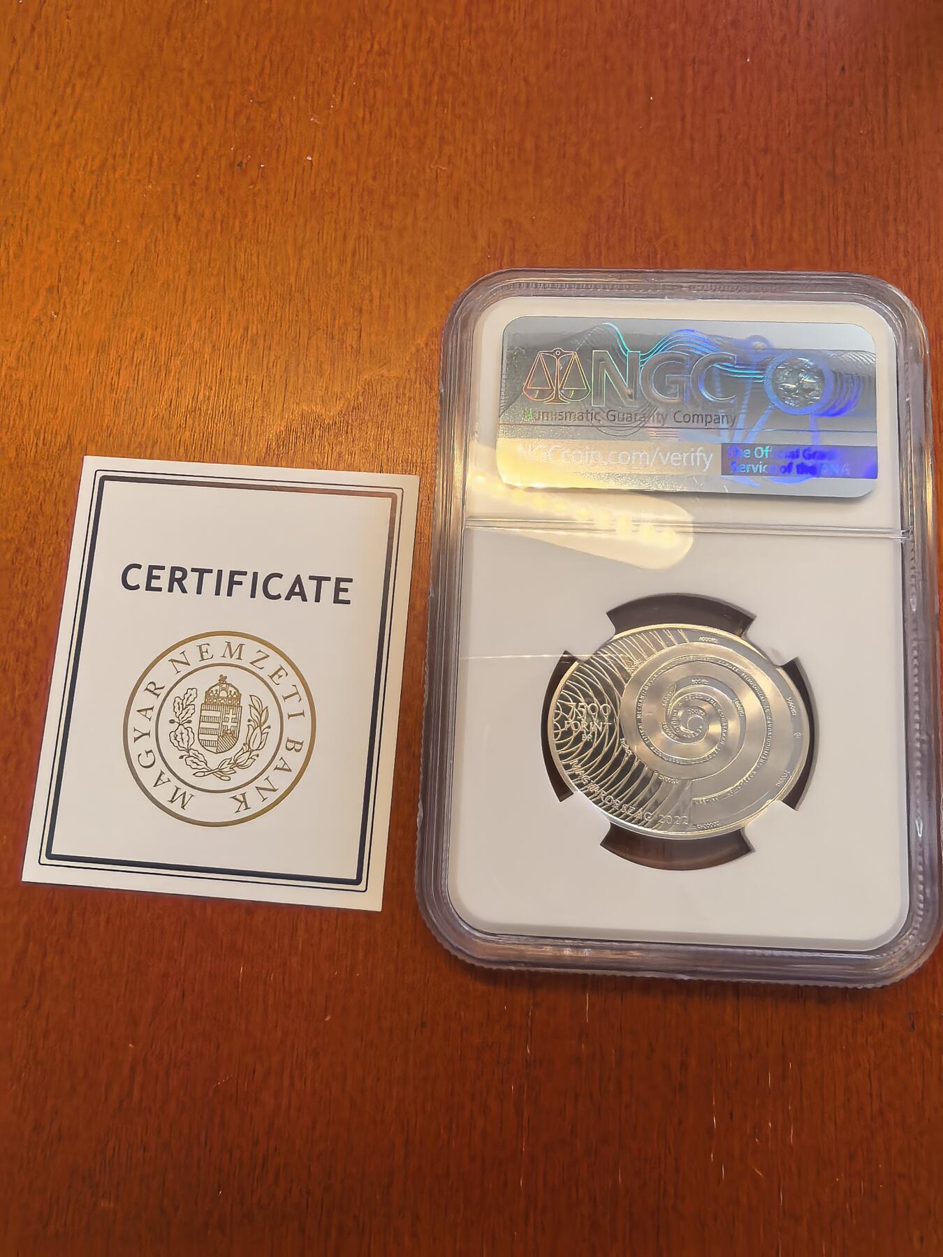 长老汇蛇年精选第八十场拍卖 2022匈牙利诺奖获得者7500弗林特精制银币，NGC PF70UC，3枚并列冠军之一，4000枚，首期标，带证书