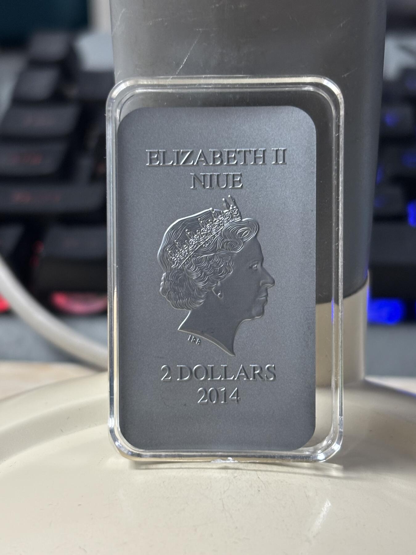 第185期拍卖 纽埃2014年遗产系列圣约翰洗礼1盎司彩色矩形银币，999银，发行3000枚