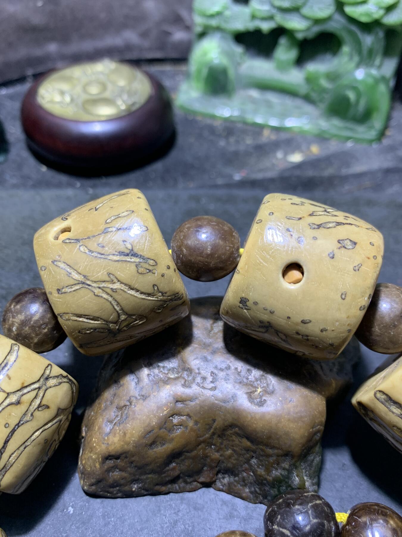 精美千眼菩提大手持一条！