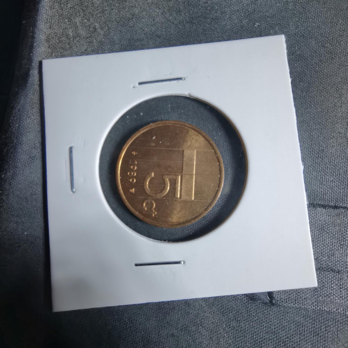 沼泽如烟--第923场 荷兰1989年五分